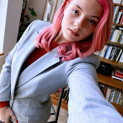 Femme sexy cherche connexion sexuelle totale